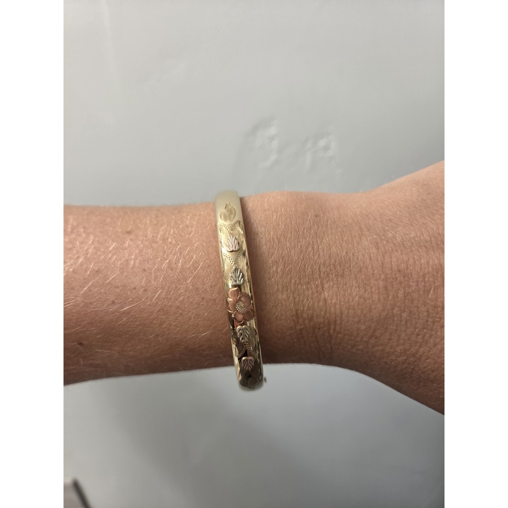 Vintage Gold Filled Etched Floral Hinge Clasp Bangle Bracelet